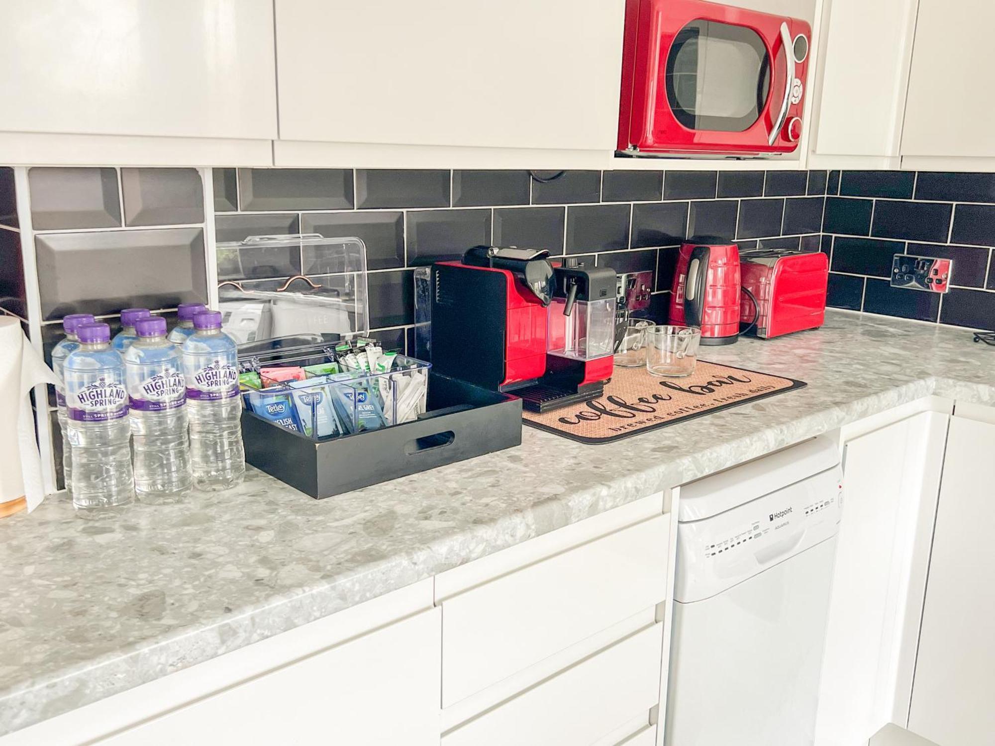 Вилла Beautiful Newly Renovated House In Rainham Essex Экстерьер фото